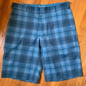 Men’s Nike golf shorts